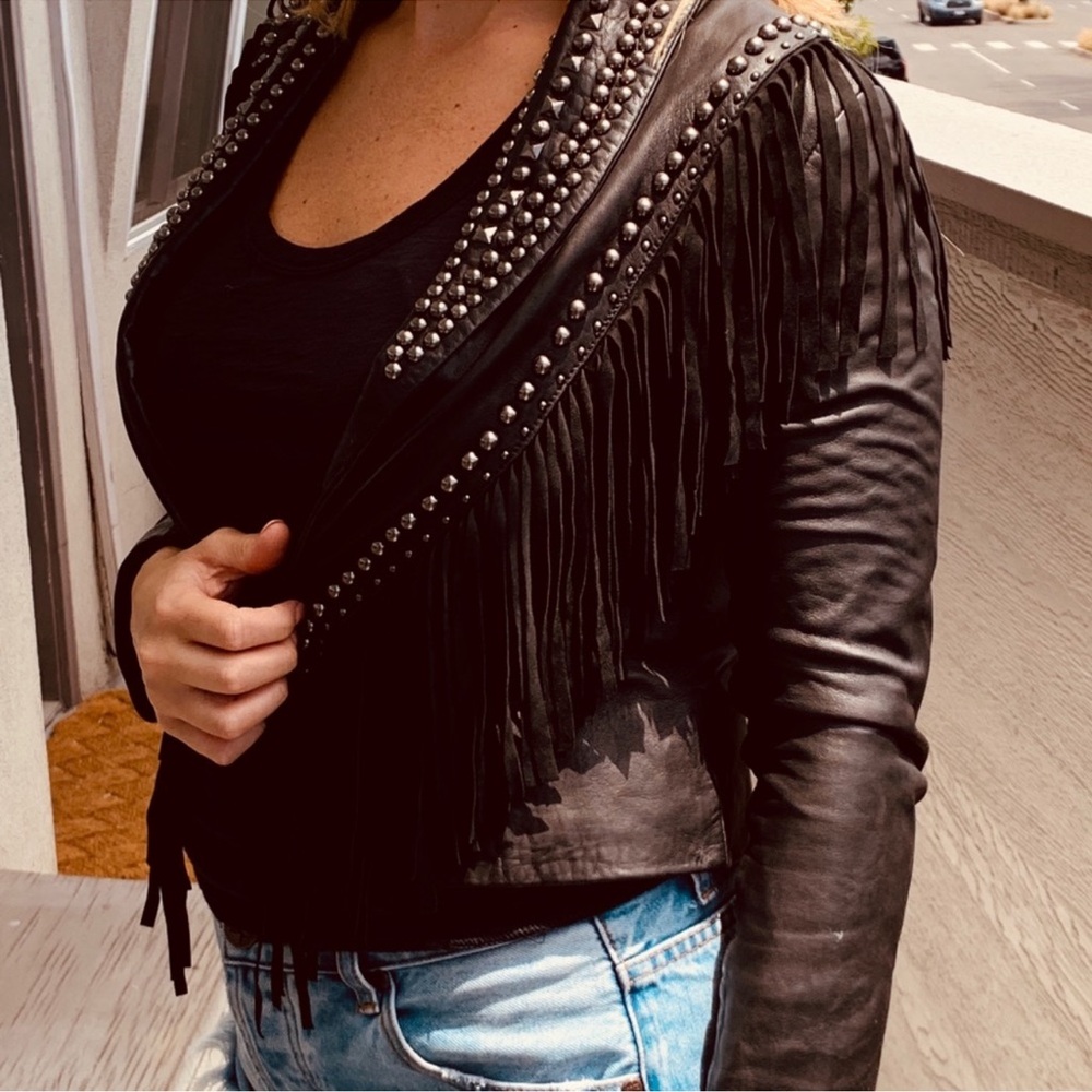 FABULOUS extremely rare Cleobella fringed studded lamb skin leather jacket - Picture 2 of 3
